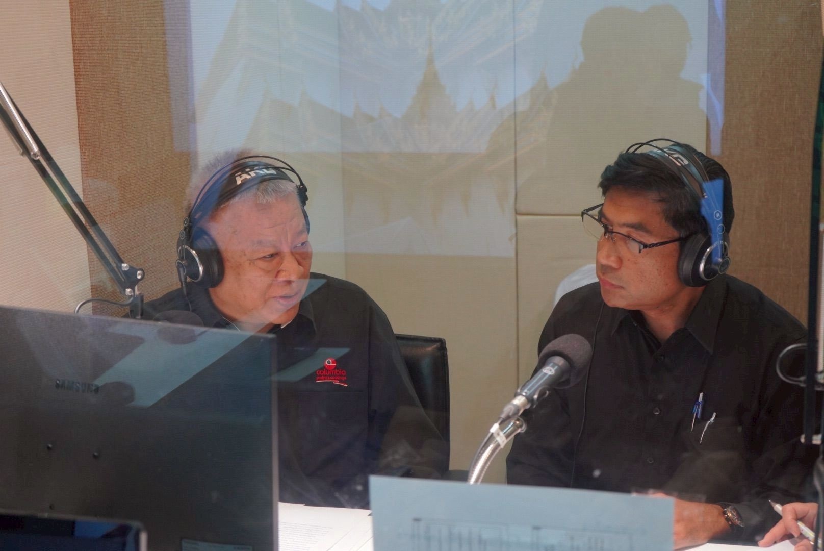 ภาพเบื้องหลังคนหลังไมค์ EP.2